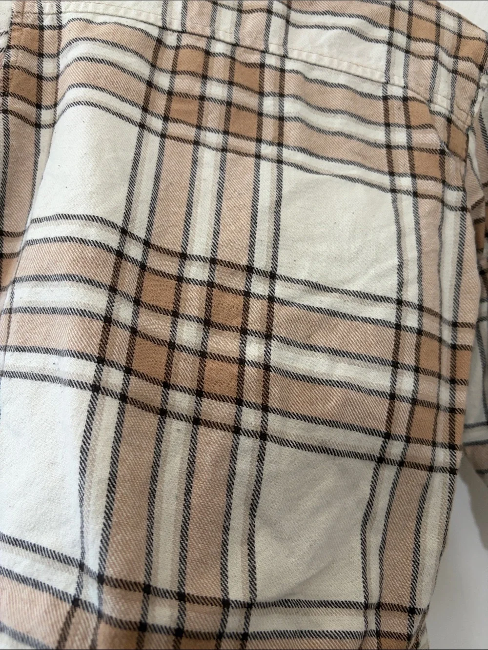 GAP 2T Plaid Button-Up Shacket in Cream and Tan